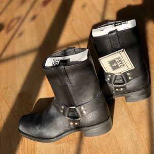 MEN’S FRYE Boots